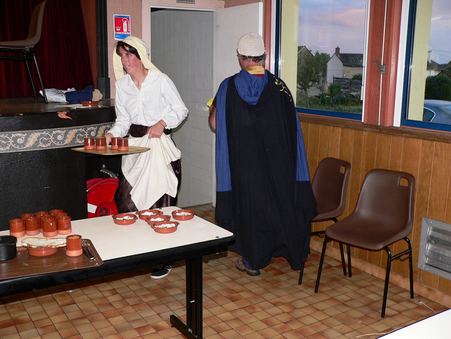 2011 07 22 REPAS MEDIEVAL 18